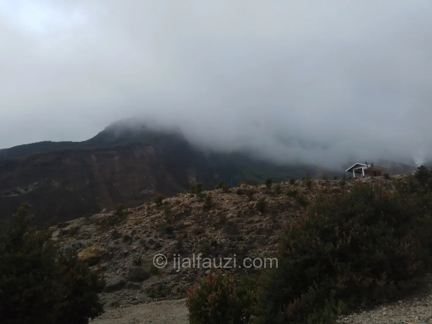 Fun Hiking to Papandayan