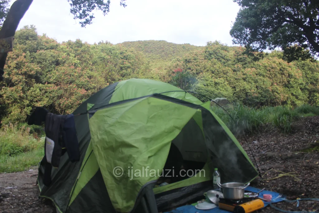 Fun Hiking to Papandayan