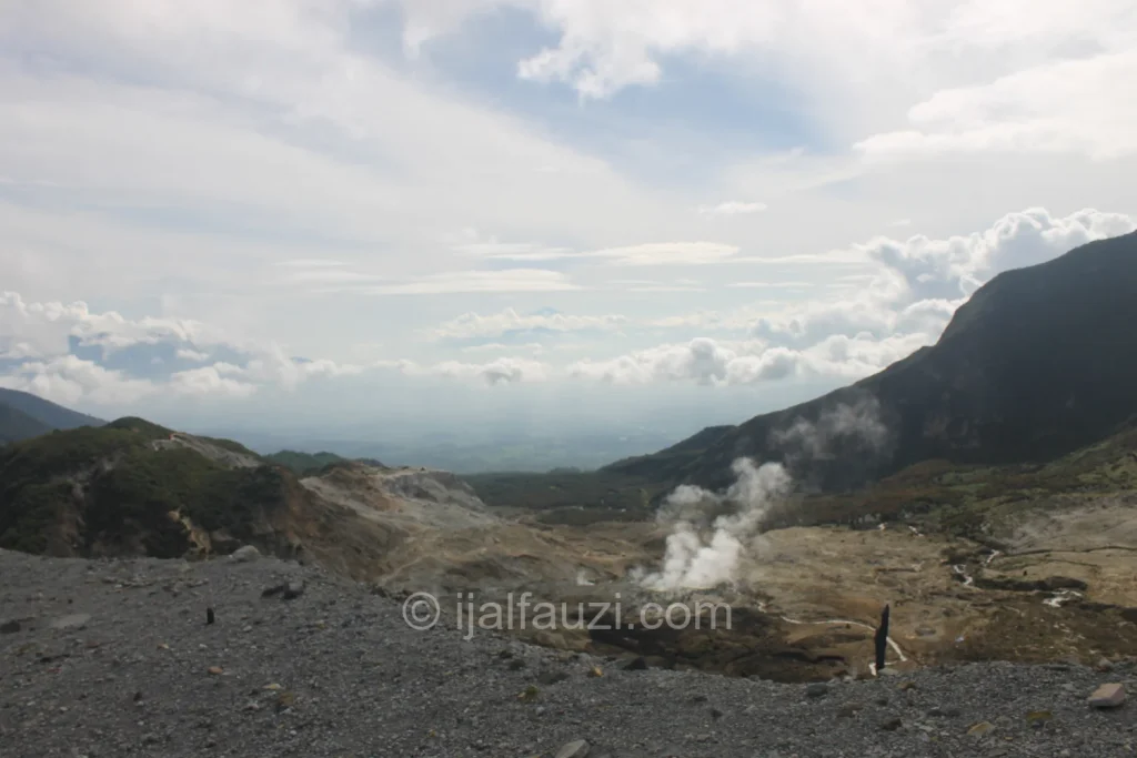 Fun Hiking to Papandayan