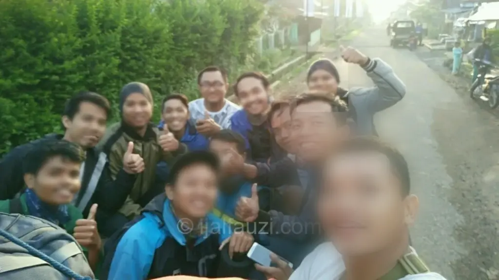 Fun Hiking to Papandayan