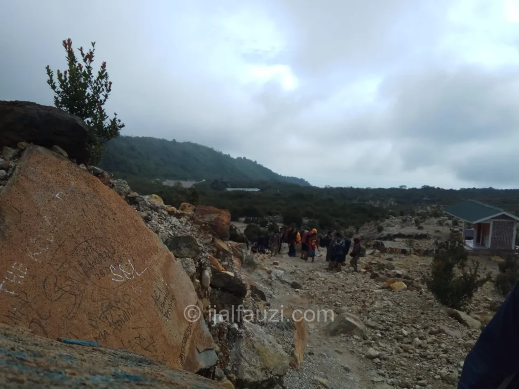 Fun Hiking to Papandayan