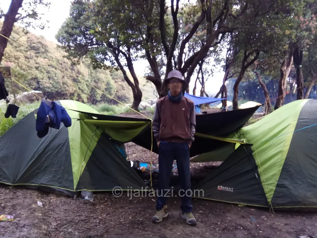 Fun Hiking to Papandayan