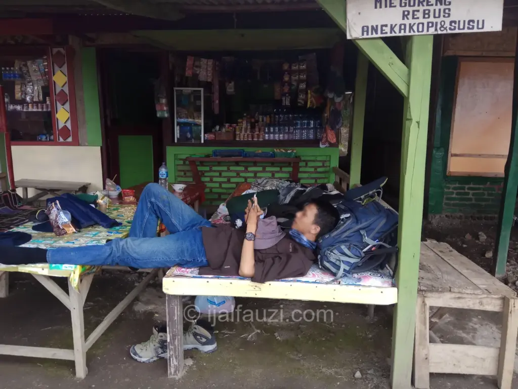 Fun Hiking to Papandayan
