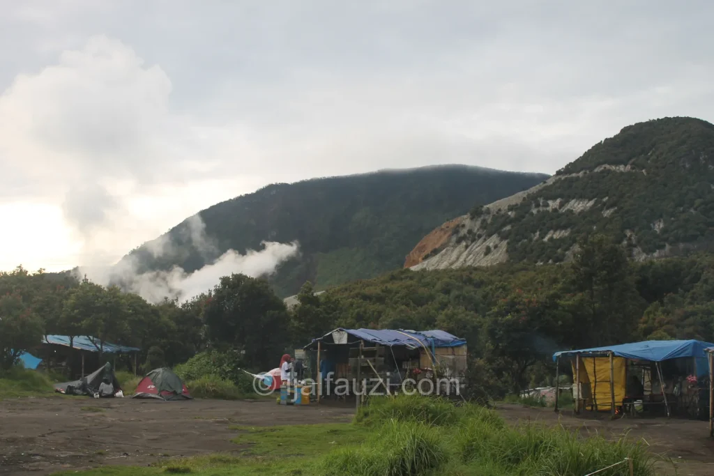Fun Hiking to Papandayan